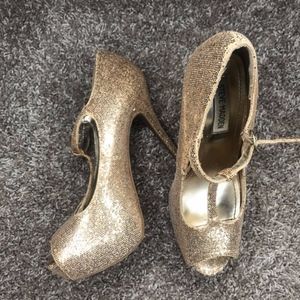 STEVE MADDEN High heeled platform pumps | 9